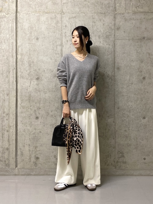 【リヴドロワ】ふわふわ　ヘアリー　ウール　Vネック　ニット　セーター　長袖 抜け感シルエット】ヘアリーウール片畦Vネックニット（ニット