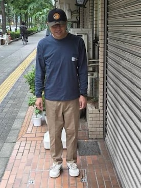 「Dickies（ディッキーズ）のDickies/ディッキーズ TCストレッチウエストイージー8分丈パンツ チノパンツ 2026年春夏（チノパンツ、ベージュ系）」を使った、aallii＊さん（メンズ・162cm）の秋コーディネート