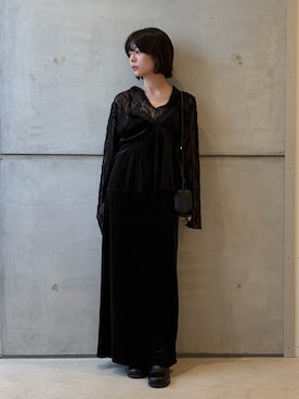 「KBF（ケイビーエフ）のベロアレースビスチェSETスカート（セットアップ、ブラック系）」を使った、永山新菜  ninさん（レディース・155cm）の夏コーディネート