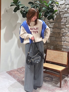 「アイテム（スウェット）」を使った、カレンさん（レディース・160cm・20代）の秋コーディネート
