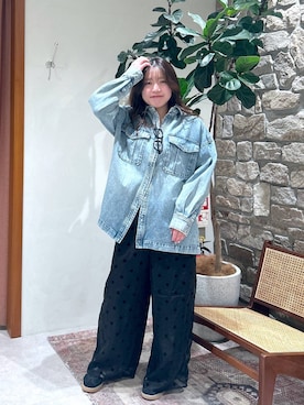 「アイテム（スニーカー）」を使った、カレンさん（レディース・160cm・20代）の春コーディネート