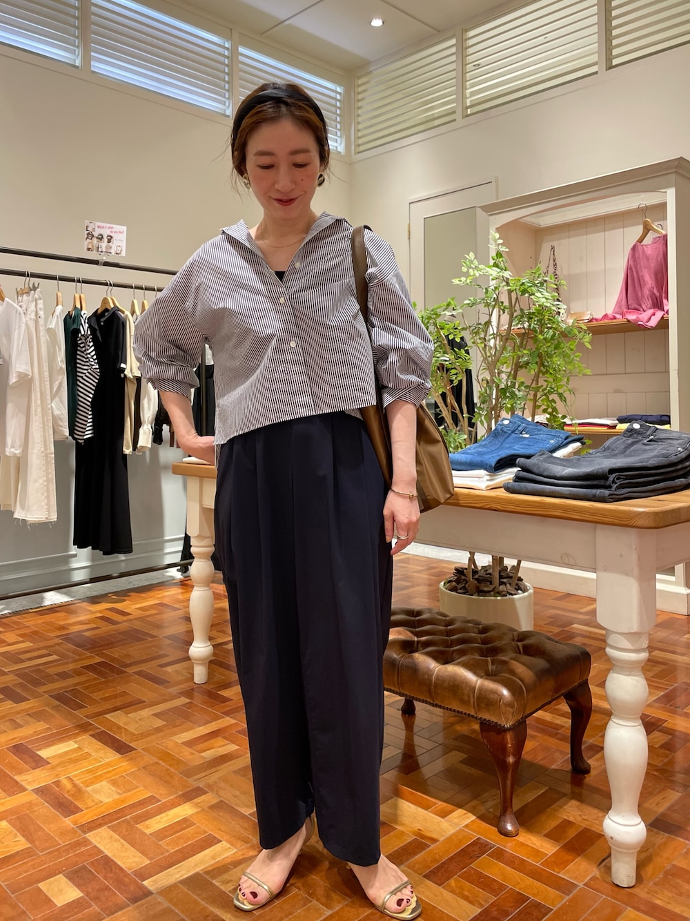 「セットアップ、大人カジュアル、大人コーデ、大人女子、大人かわいい、通勤コーデ、夏コーデ、夏、夏服、夏セールで買いました、夏ファッション、涼しい、ノーリーズ、シャツスタイル、シャツ」｜「NOLLEY’Sのエアリーショートシャツ（シャツ/ブラウス、ホワイト系）」を使った、yuko yamaguchiさん（レディース・158cm）の夏コーディネートの1枚目の写真