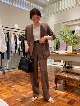 「アイテム（ノーカラージャケット）」を使った、yuko yamaguchiさん（レディース・158cm）の夏コーディネート