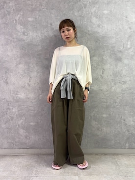 「かぐれ（カグレ）のベイカーパンツ（その他パンツ、グリーン系）」を使った、noeさん（レディース・156cm）の夏コーディネート