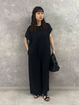 「オールブラック」｜「アイテム（オールインワン・サロペット）」を使った、Noeさん（レディース・156cm）の夏コーディネート
