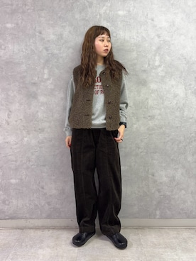 「URBAN RESEARCH DOORS（アーバンリサーチドアーズ）のテディボアベスト 26AW（ベスト、ブラウン系）」を使った、noeさん（レディース・156cm）の秋コーディネート