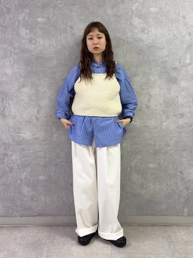 「かぐれ（カグレ）のコットンストライプレギュラーシャツ（シャツ/ブラウス、ブルー系）」を使った、noeさん（レディース・156cm）の秋コーディネート
