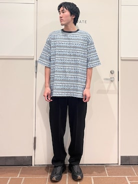 「URBAN RESEARCH Sonny Label（アーバンリサーチサニーレーベル）のMAGIC NUMBER　FLOWER BORDER T-SHIRTS（Tシャツ/カットソー、ブルー系）」を使った、Jasmineさん（メンズ・173cm）の春コーディネート