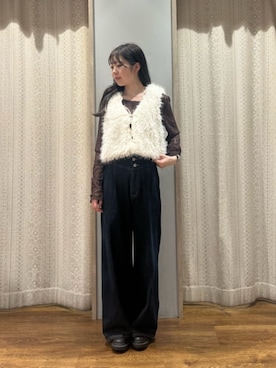 「earth music&ecology（アースミュージックアンドエコロジー）のアイテム」を使った、earth music&ecology officialさん（レディース・158cm）の秋コーディネート