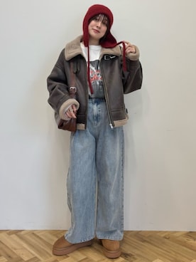 「アイテム（ムートンコート）」を使った、earth music&ecology officialさん（レディース・153cm）の秋コーディネート