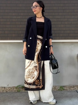 「アイテム（バンダナ/スカーフ）」を使った、earth music&ecology officialさん（レディース・155cm）の秋コーディネート