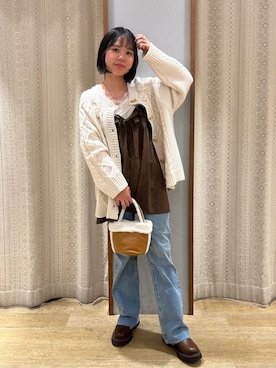 「アイテム（チュニック）」を使った、earth music&ecology officialさん（レディース・158cm）の秋コーディネート
