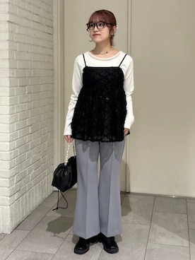 「earth music&ecology（アースミュージックアンドエコロジー）の【2026SS】フリンジレースキャミビスチェ（キャミソール、ブラック系）」を使った、earth music&ecology officialさん（レディース・152cm）の春コーディネート