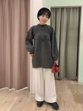 「アイテム（ポーチ）」を使った、earth music&ecology officialさん（レディース・153cm）の冬コーディネート