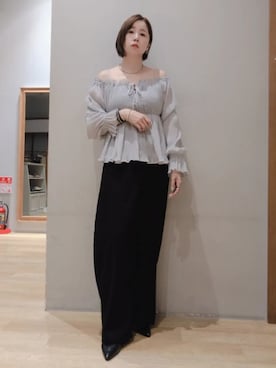 「earth music&ecology（アースミュージックアンドエコロジー）の【2026SS】バルーンパンツ（その他パンツ、ブラック系）」を使った、earth music&ecology officialさん（レディース・152cm）の春コーディネート