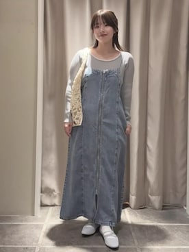 「earth music&ecology（アースミュージックアンドエコロジー）のレースバッグ（トートバッグ、ホワイト系）」を使った、earth music&ecology officialさん（レディース・152cm）の春コーディネート