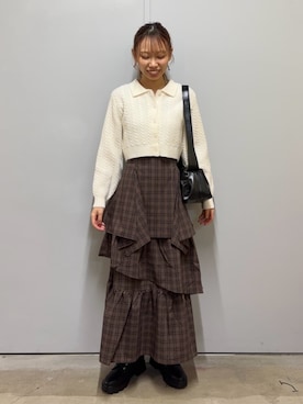 「earth music&ecology（アースミュージックアンドエコロジー）のアイテム（ショルダーバッグ、ブラック系）」を使った、earth music&ecology officialさん（レディース・156cm）の秋コーディネート