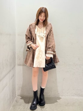 「earth music&ecology（アースミュージックアンドエコロジー）のアイテム（ワンピース）」を使った、earth music&ecology officialさん（レディース・150cm）の秋コーディネート