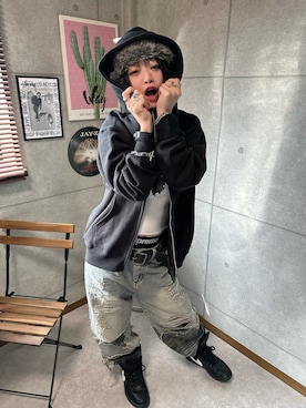 「アイテム（デニムパンツ）」を使った、riruchiyan39さん（レディース・161cm）の秋コーディネート