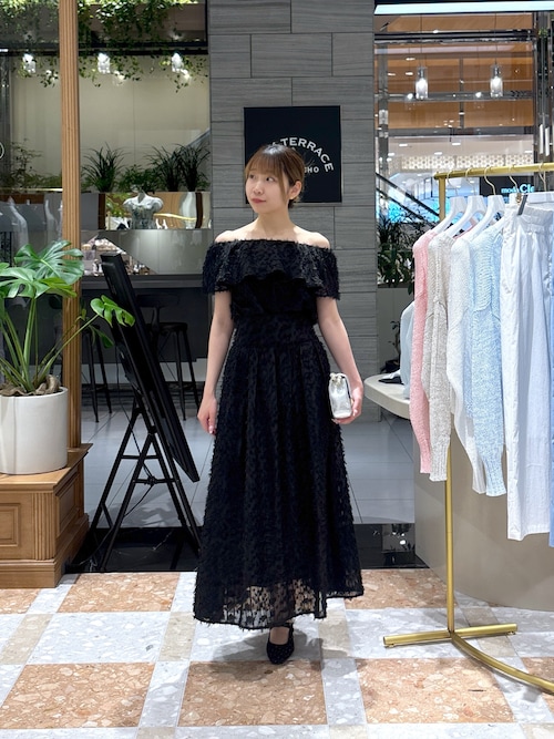 ラブティックボンボン　カットジャガードフリルカラーブラウス　新品　オフショル La boutique BonBon｜【セットアップ可・最強愛され】カット