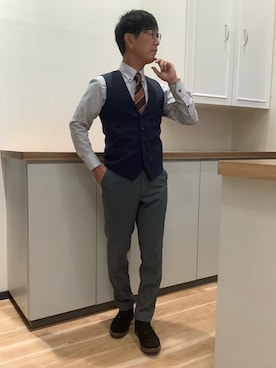 「TOKYO SHIRTS（トウキョウシャツ）の布帛仕様ジレ メンズ（ベスト、ブルー系）」を使った、BRICK HOUSE by Tokyo Shirts 高崎イオンモール店さん（メンズ・170cm）の秋コーディネート