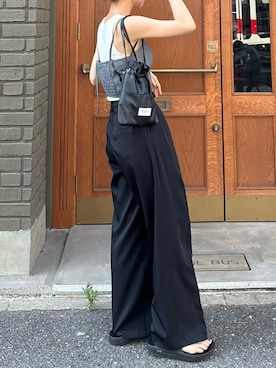 「JUNOAH（ジュノア）のアイテム（スラックス）」を使った、ririさん（レディース・155cm）の夏コーディネート