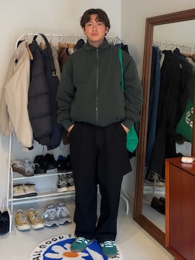「bluetownのアイテム（パンツ、ブラック系）」を使った、けーすけさん（メンズ・165cm）の秋コーディネート