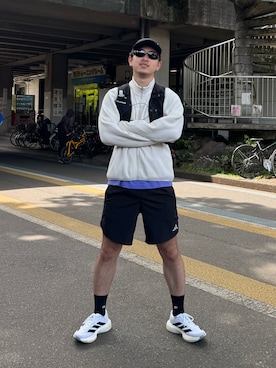「SALOMON（サロモン）の【SALOMON】ACTIVE SKIN 8 SET（バックパック/リュック、ブラック系）」を使った、けーすけさん（メンズ・165cm）の夏コーディネート