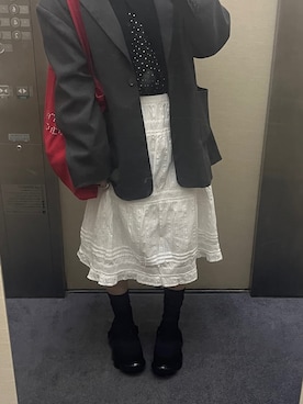 「アイテム（トートバッグ、レッド系）」を使った、ariさん（レディース・161cm）の秋コーディネート