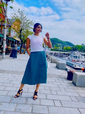 「H&M（エイチ・アンド・エム）のアイテム（ドレスシューズ）」を使った、Dilu Karunathilakaさん（レディース・163cm）の春コーディネート