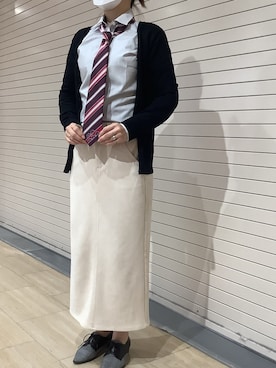 「アイテム（ビジネスシャツ、ベージュ系）」を使った、TOKYO SHIRTS 博多駅地下店さん（レディース・163cm）の秋コーディネート