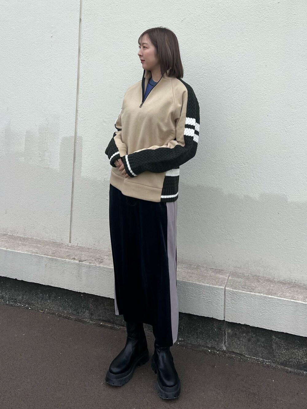 「スウェット、ニット、キャミワンピ」｜「CITY TOKYOのハーフZIPドッキングニットスウェット（スウェット、ベージュ系）」を使った、福田優花さん（レディース・163cm）の秋コーディネートの1枚目の写真