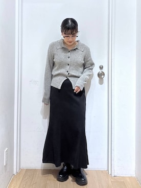 「LOWRYS FARM（ローリーズファーム）のスウェードマーメイドスカート　1052072（スカート、ブラック系）」を使った、hachi0867さん（レディース）の秋コーディネート