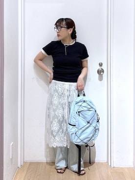 「LOWRYS FARM（ローリーズファーム）のワイドストレートデニムパンツ　607883（デニムパンツ、ブルー系）」を使った、hachi0867さん（レディース）の夏コーディネート