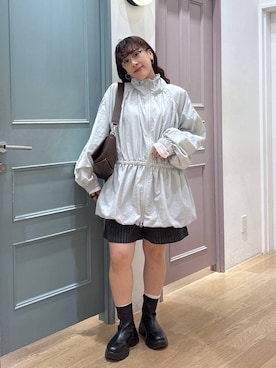 「LOWRYS FARM（ローリーズファーム）の【500mlペットボトル収納可】フラップショルダーＢＡＧ 1046881（ショルダーバッグ、ブラウン系）」を使った、hachi0867さん（レディース）の秋コーディネート