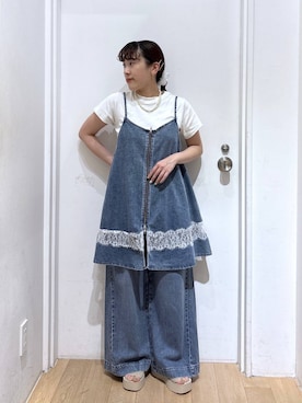 「LOWRYS FARM（ローリーズファーム）のイージーバギーデニム　601067（デニムパンツ、ブルー系）」を使った、hachi0867さん（レディース）の春コーディネート