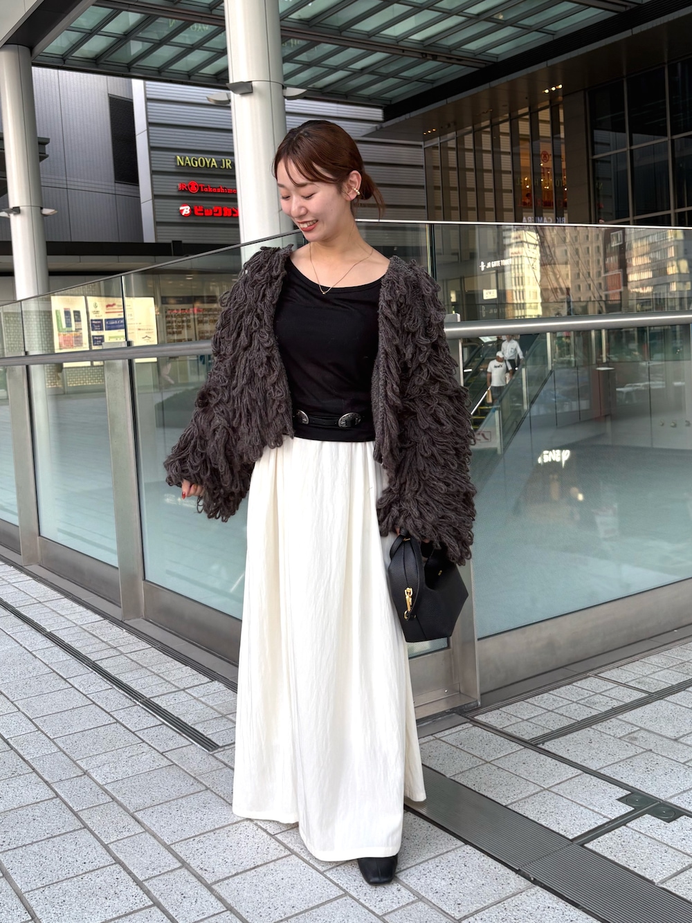 「秋服準備はじめました、大人女子、大人ファッション、きれいめカジュアル、シアートップス、キレイめコーデ、低身長、低身長コーデ、低身長女子、骨格ウェーブ、イエベ秋」｜「LOUNGEDRESSの【GALENA/ガレナ】EGGネックレス（ネックレス、ゴールド系）」を使った、こてがわさん（骨格ウェーブ・レディース・151cm）の秋コーディネートの1枚目の写真