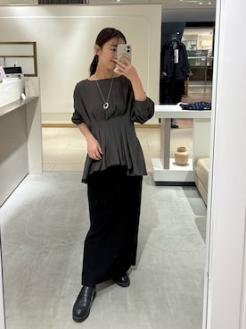 「LOUNGEDRESS（ラウンジドレス）のAラインペプラムブラウス（シャツ/ブラウス、グレー系）」を使った、こてがわさん（レディース・151cm）の春コーディネート