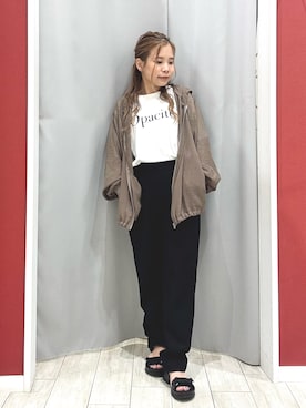 「SHOO・LA・RUE（シューラルー）のやわらかシアーフーディブルゾン（ブルゾン）」を使った、shio さん（レディース・143cm）の夏コーディネート