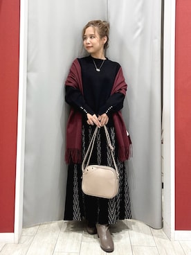 「アイテム（ストール/ショール）」を使った、shio さん（レディース・143cm）の秋コーディネート