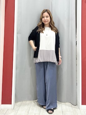 「SHOO・LA・RUE（シューラルー）の【ひんやり/洗濯機可/S-LL/選べる6色】デイリーにも、おしごとにも マルチに使えるトッパーカーディガン（カーディガン/ボレロ、ブラック系）」を使った、shio さん（レディース・143cm）の夏コーディネート