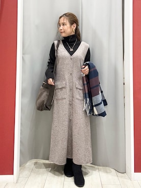 「アイテム（ストール/ショール）」を使った、shio さん（レディース・143cm）の秋コーディネート