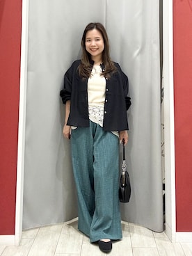 「SHOO・LA・RUE（シューラルー）の【通気性〇/S-LL/洗濯機可】さらりノーカラーシャツ（シャツ/ブラウス、ブラック系）」を使った、shio さん（レディース・143cm）の夏コーディネート