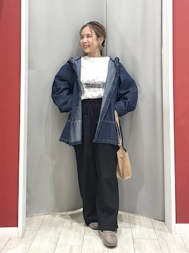 「アイテム（デニムジャケット）」を使った、shio さん（レディース・143cm）の秋コーディネート