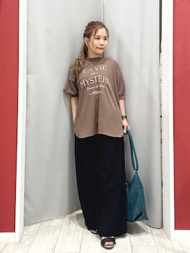 「DRESKIP（ドレスキップ）の【S-LL/ひんやり/UV】こなれ感あるぷっくりラメ デザインロゴTシャツ（Tシャツ/カットソー）」を使った、shio さん（レディース・143cm）の夏コーディネート