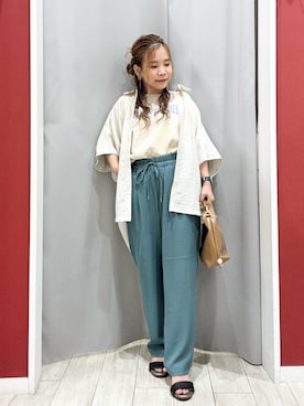 「SHOO・LA・RUE（シューラルー）の【洗える/S-LL】リラックス感のある さらさらドレープシャツ（シャツ/ブラウス）」を使った、shio さん（レディース・143cm）の夏コーディネート