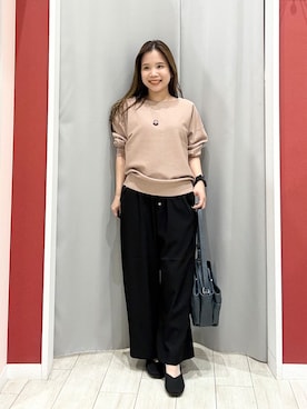 「SHOO・LA・RUE（シューラルー）の【洗濯機可】軽やかでさらっとしたタッチ すっきり見えドルマンニット（ニット/セーター、ベージュ系）」を使った、shio さん（レディース・143cm）の夏コーディネート