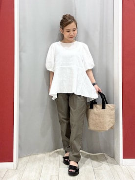 「SHOO・LA・RUE（シューラルー）の【洗える/S-LL/美脚シルエット】ハイパーストレッチ イージーテーパードパンツ（その他パンツ）」を使った、shio さん（レディース・143cm）の夏コーディネート