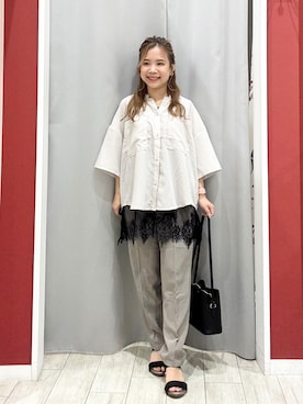「SHOO・LA・RUE（シューラルー）の【洗濯機可/S-LL】大人の抜け感 五分袖ゆるシアーシャツ（シャツ/ブラウス、ベージュ系）」を使った、shio さん（レディース・143cm）の夏コーディネート