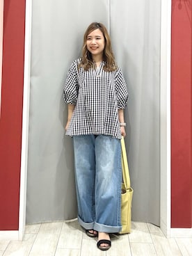 「SHOO・LA・RUE（シューラルー）の【洗濯後しわになりにくい/S-LL/インせず着られる】自然に体型カバー 麻調ペプラムブラウス（シャツ/ブラウス、ブラック系）」を使った、shio さん（レディース・143cm）の春コーディネート